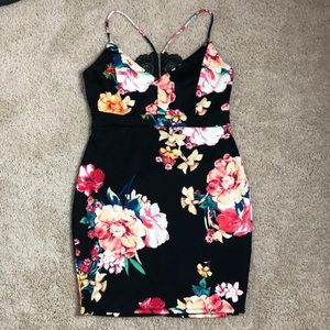 ❗️NWOT🌿BLACK FLORAL PRINT DRESS